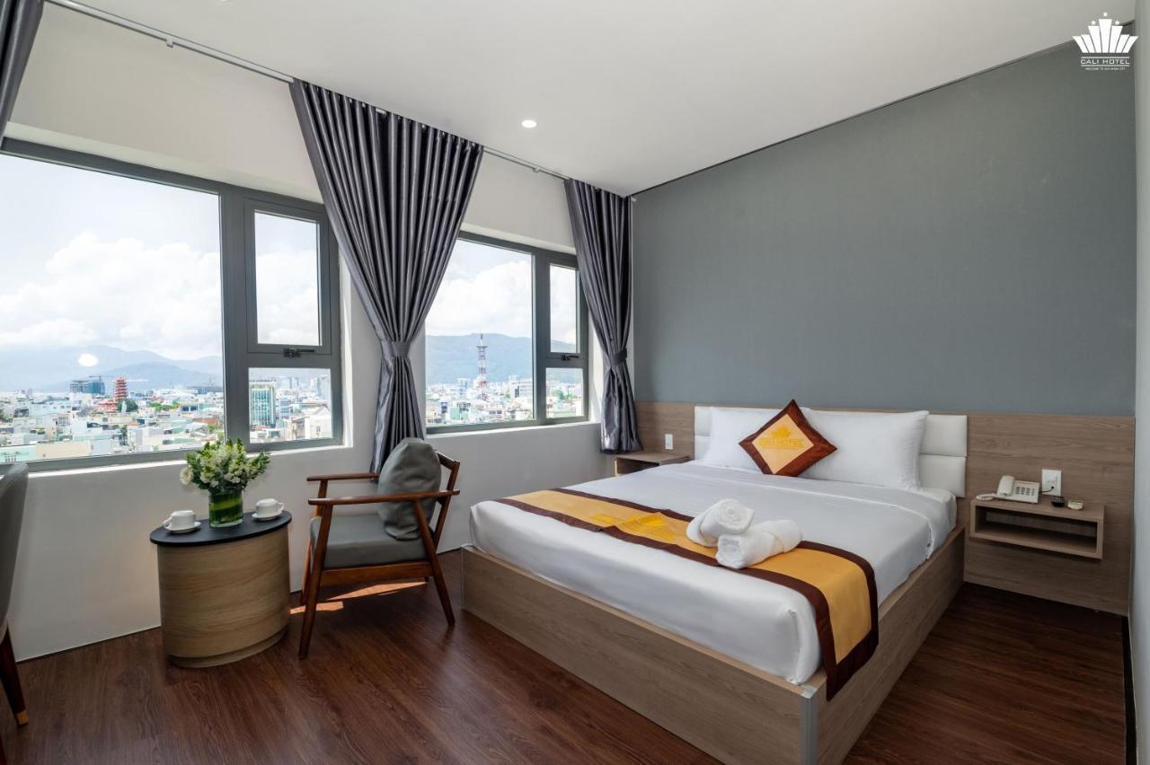 Cali Hotel Куи Нхон Екстериор снимка