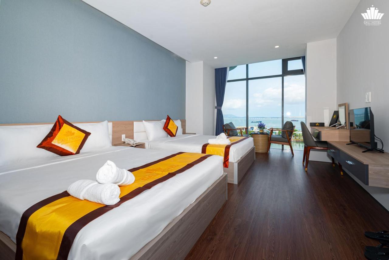 Cali Hotel Куи Нхон Екстериор снимка