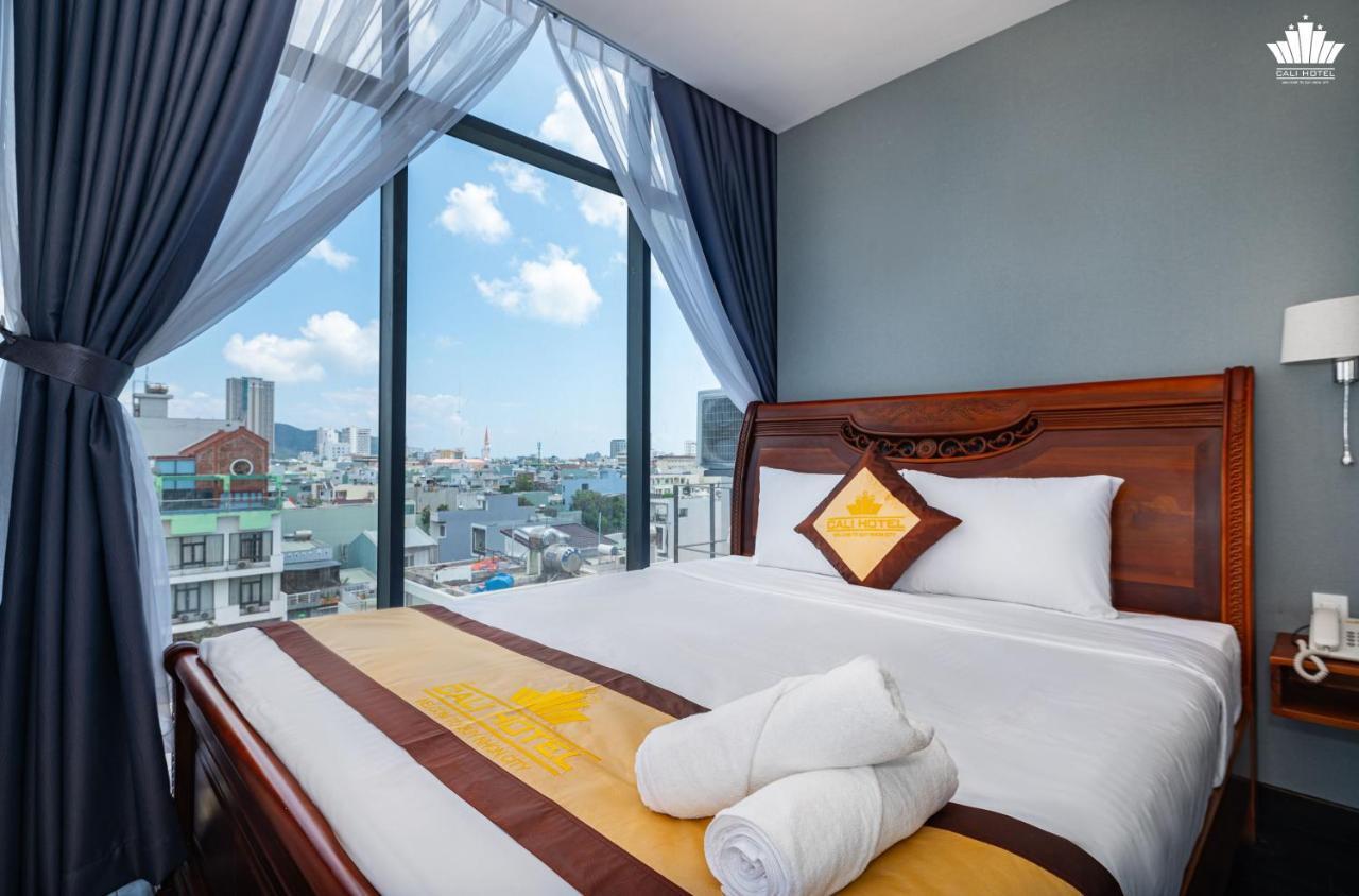 Cali Hotel Куи Нхон Екстериор снимка