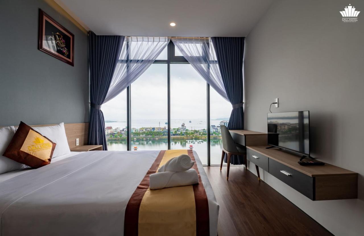 Cali Hotel Куи Нхон Екстериор снимка