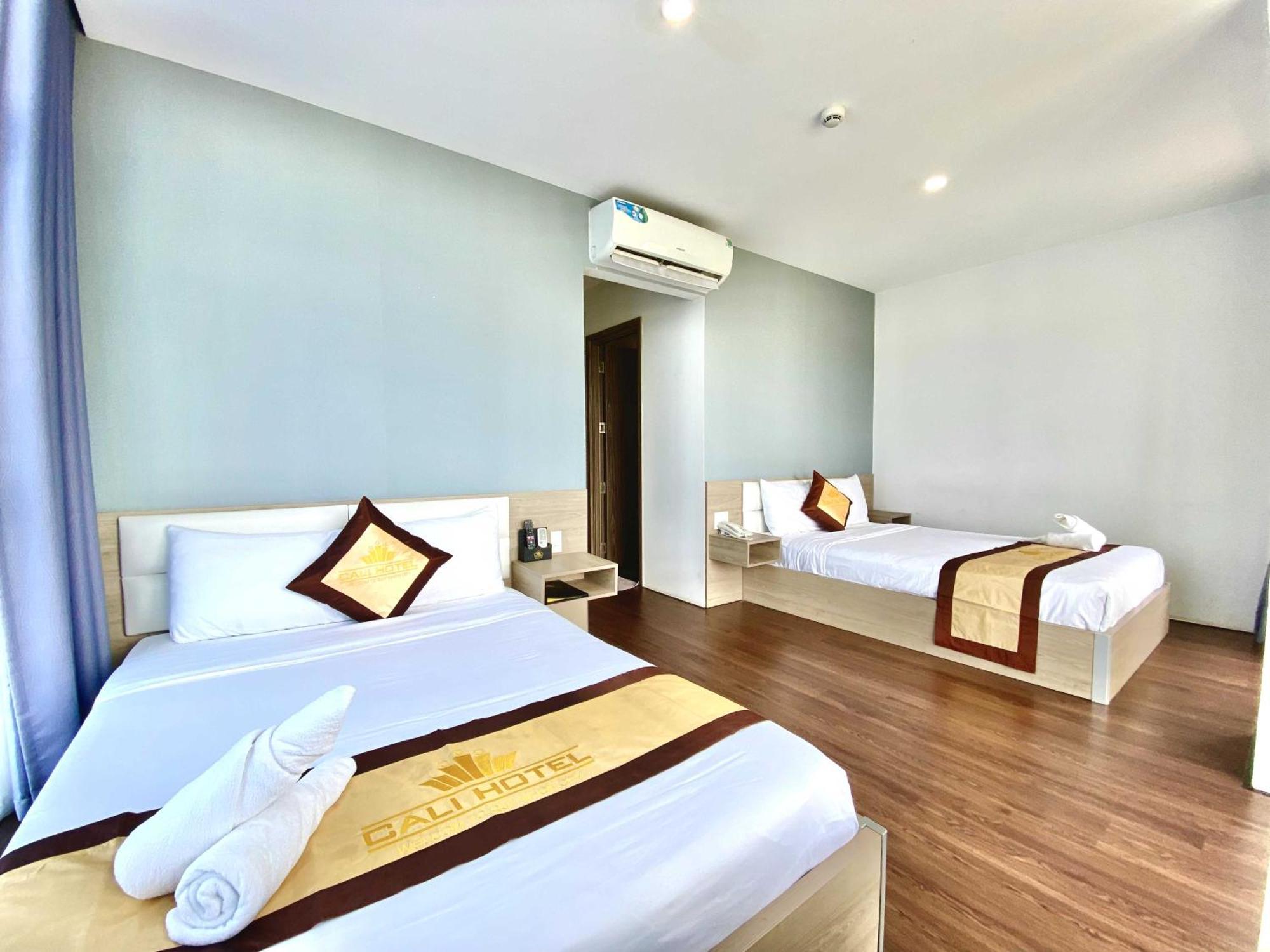 Cali Hotel Куи Нхон Екстериор снимка