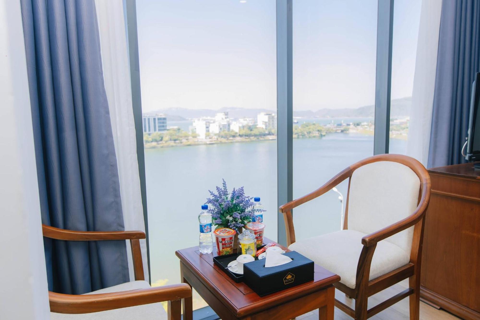 Cali Hotel Куи Нхон Екстериор снимка